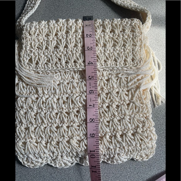Vintage Goldco Crochet Cream Handbag - Picture 8 of 9